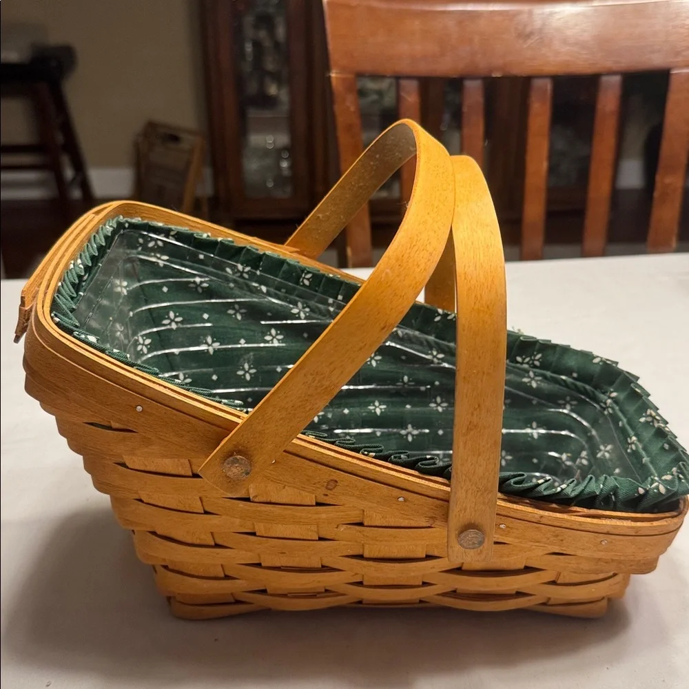 Longerberger Holiday Sleigh Basket. 1995